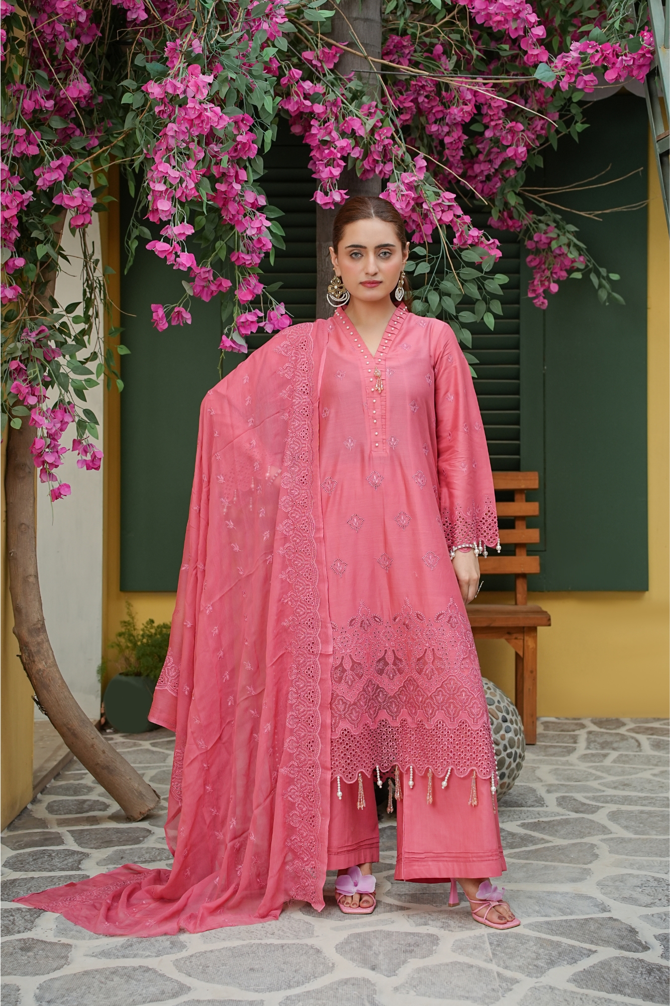 Rose Pret - Image 3
