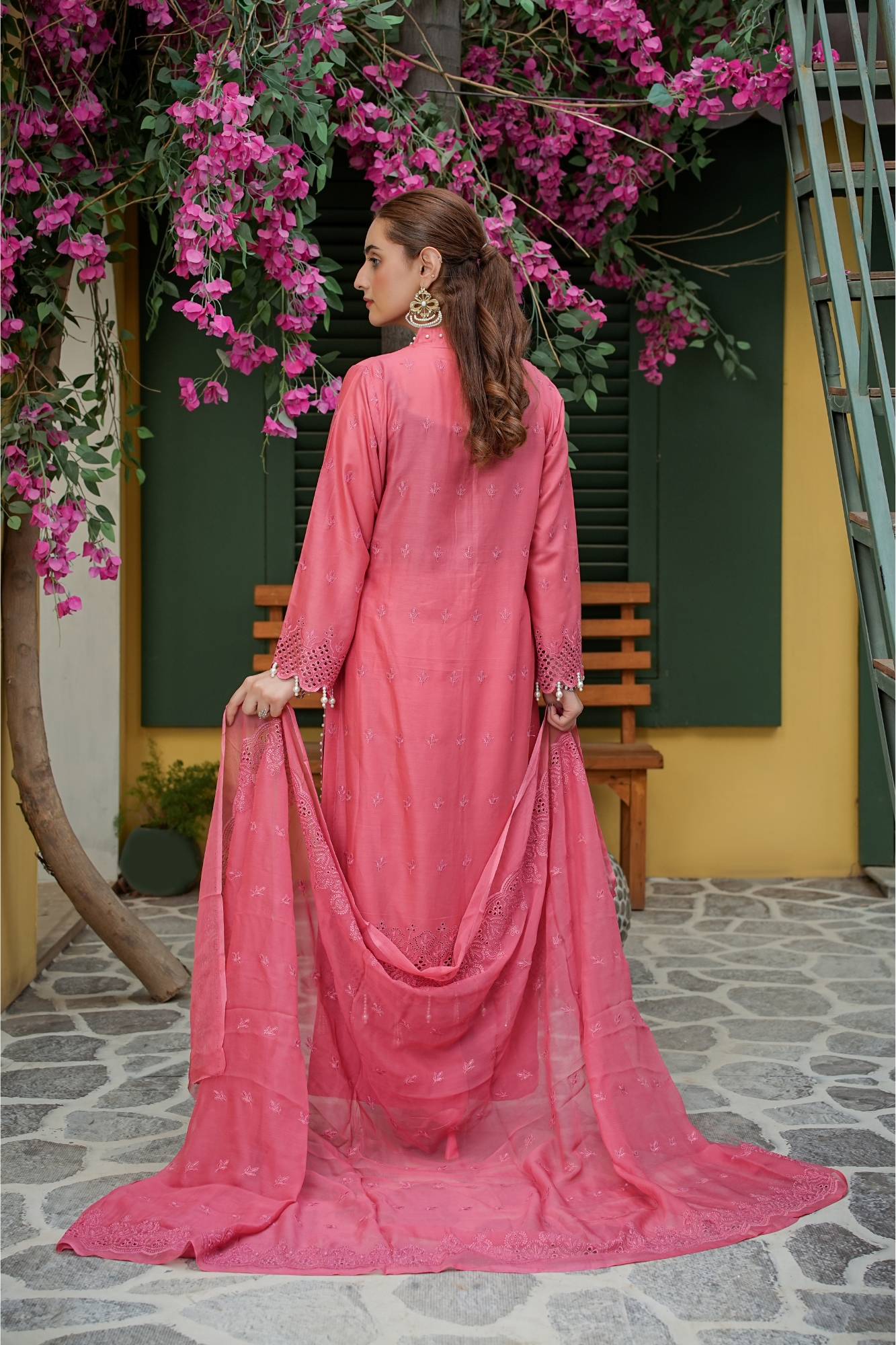 Rose Pret - Image 4