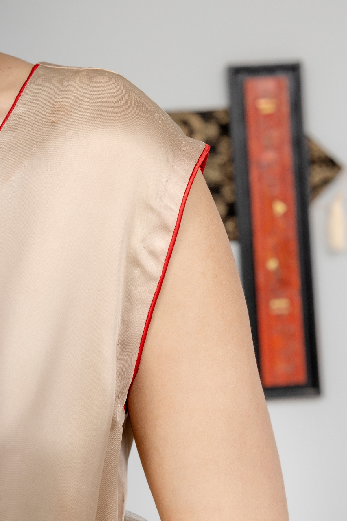 Golden Aura Ensemble – Silk Kurta with Red-Trimmed Sheer Dupatta - Image 8